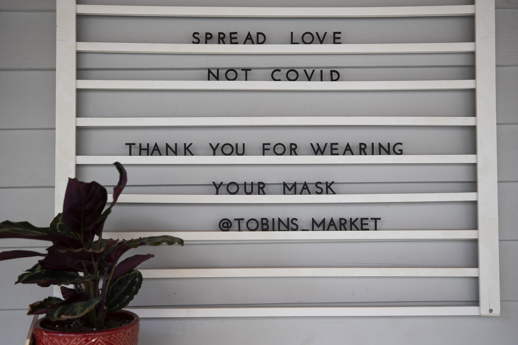covid sign.jpg (copy)